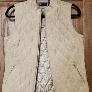 Women's tan quilted Relativity vest petite small.